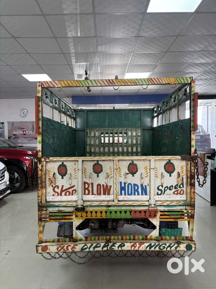 Mahindra Global Pik Up, 2023, Electric