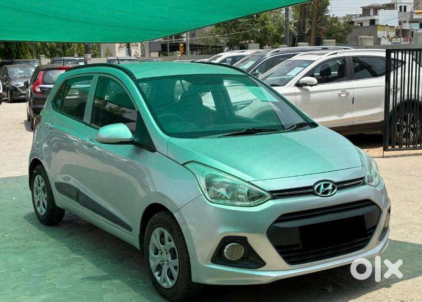 Hyundai Grand I10 Sportz, 2016, Petrol