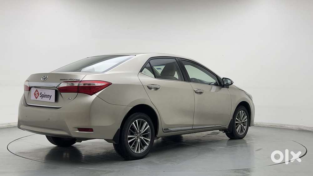 Toyota Corolla Altis 2013-2017 Vl At, 2016, Petrol