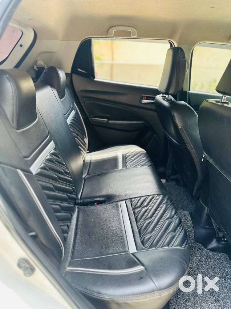 Maruti Suzuki Swift Vxi + Manual, 2022, Petrol