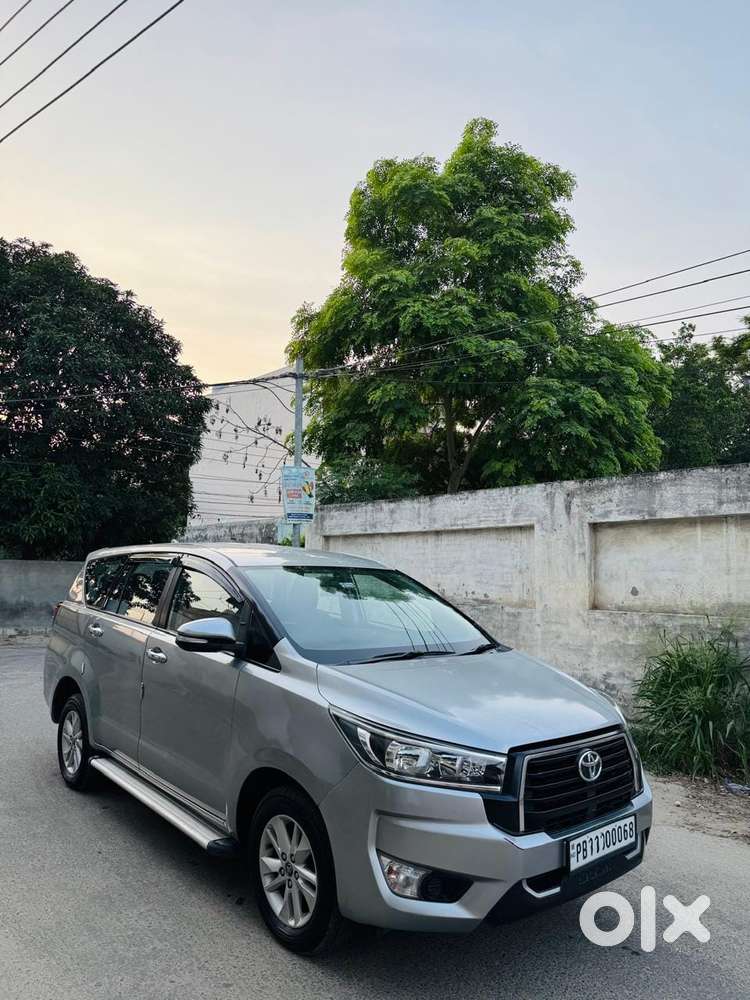 Toyota Innova Crysta 2.4 Gx Mt 8s, 2016, Diesel