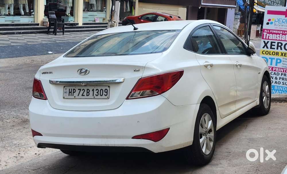 Hyundai Verna Fluidic 1.6 Vtvt Sx, 2015, Petrol