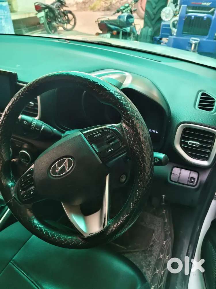 Hyundai Venue 2020 Diesel Well Maintained
