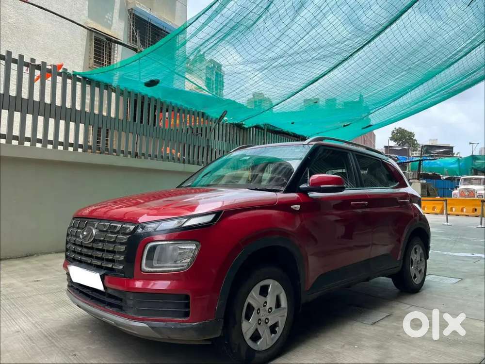 Hyundai Venue 2023 Petrol Single Owner For 5.25000