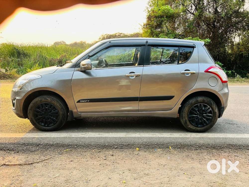 Maruti Suzuki Swift Vxi Abs Bsiv, 2016, Petrol