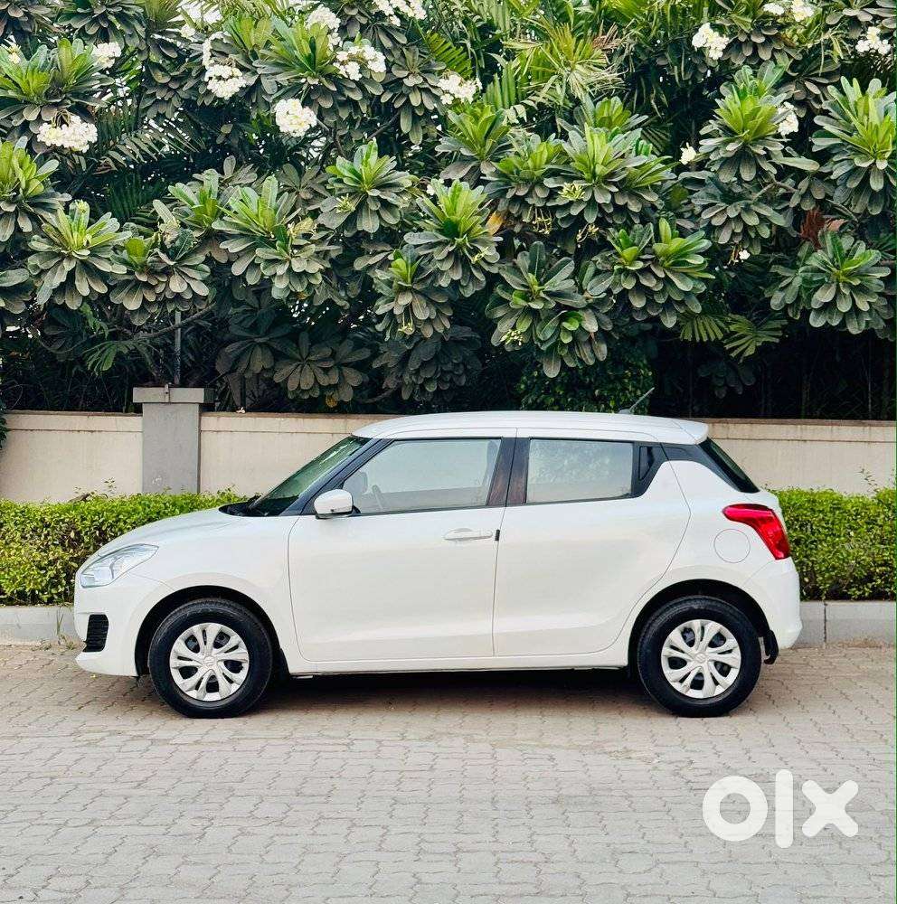 Maruti Suzuki Swift Vxi Optional, 2021, Petrol
