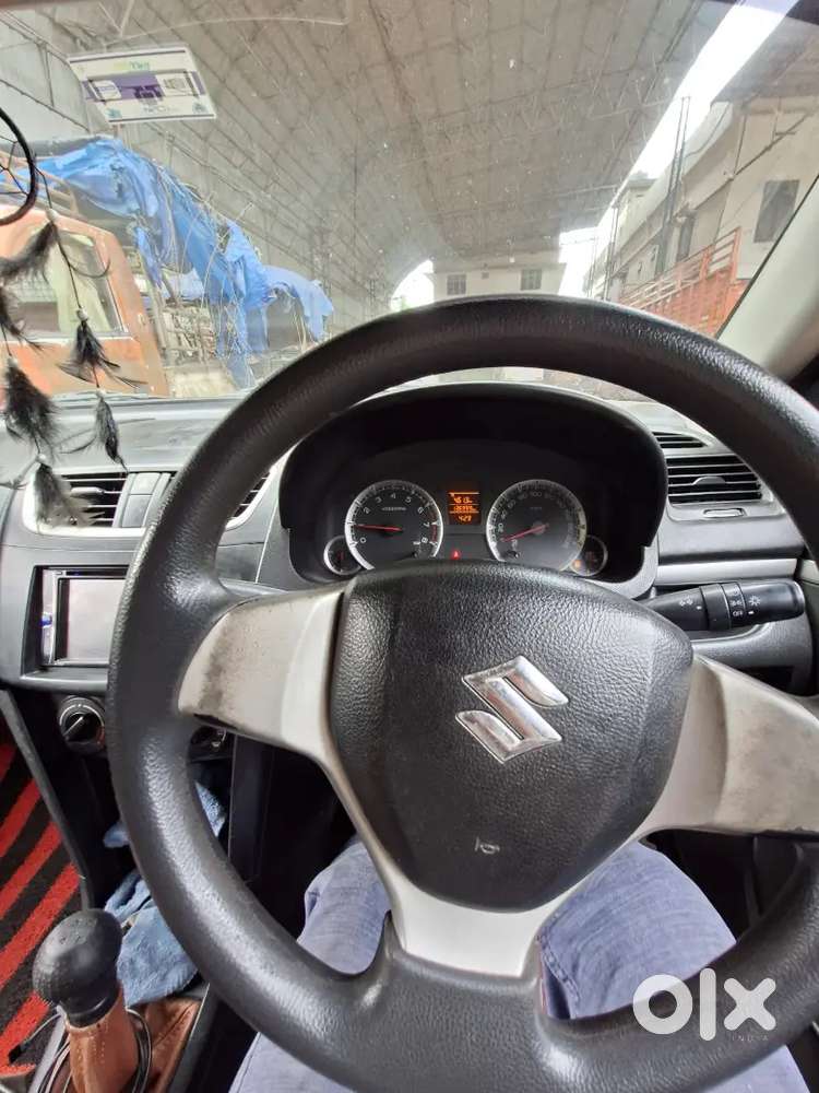 Maruti Suzuki Swift Vxi 2012