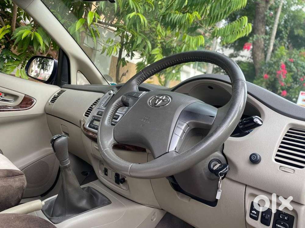Toyota Innova 2.5 V 7 Str, 2013, Diesel