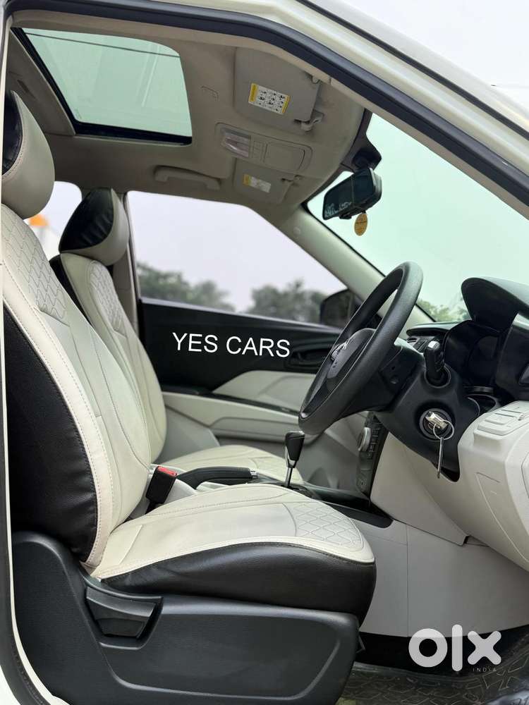 Mahindra Xuv300 W6, 2022, Petrol