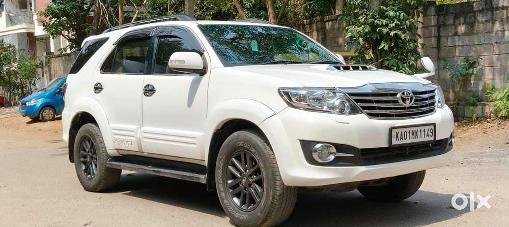 Toyota Fortuner 2011-2016 4x2 Manual, 2013, Diesel