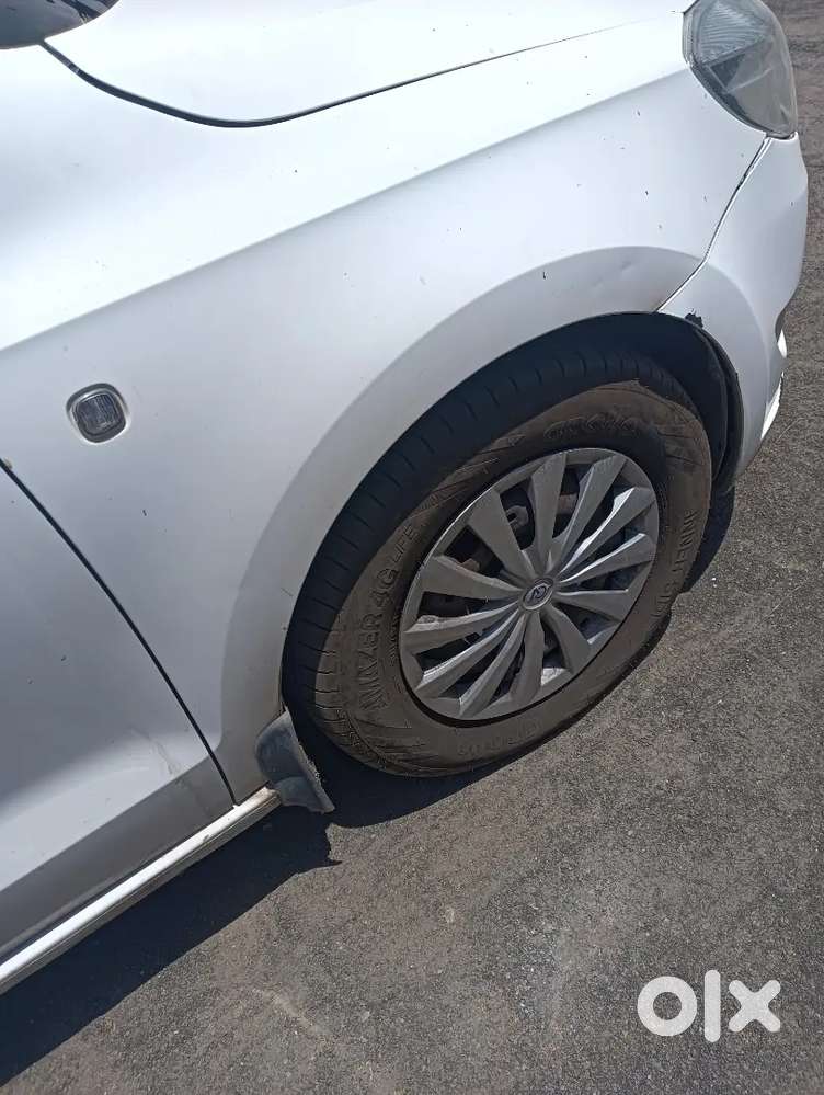Skoda Rapid Ambition 1.6 Tdi Mt (diesel)