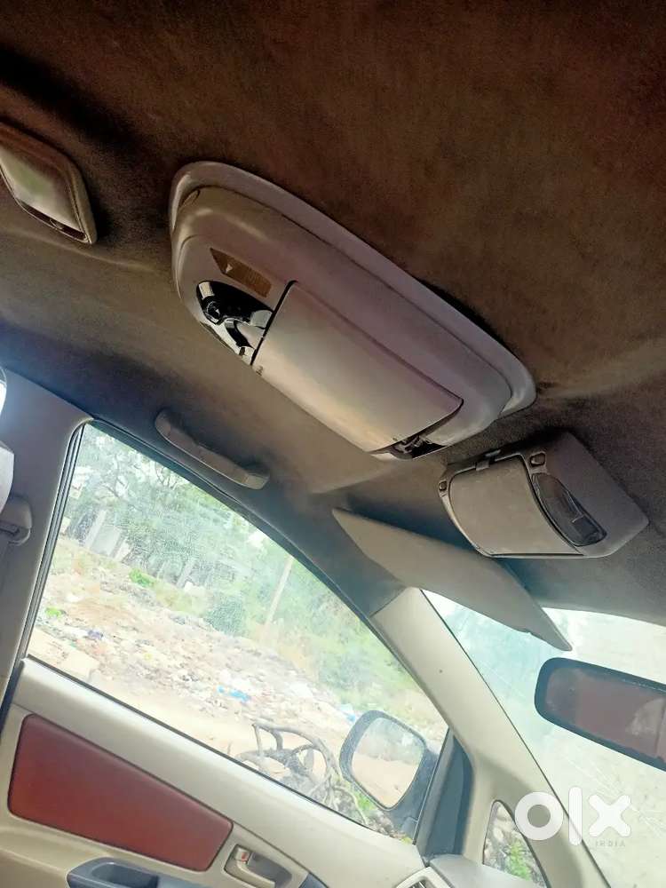 Toyota Innova 2011 Diesel 280000 Km