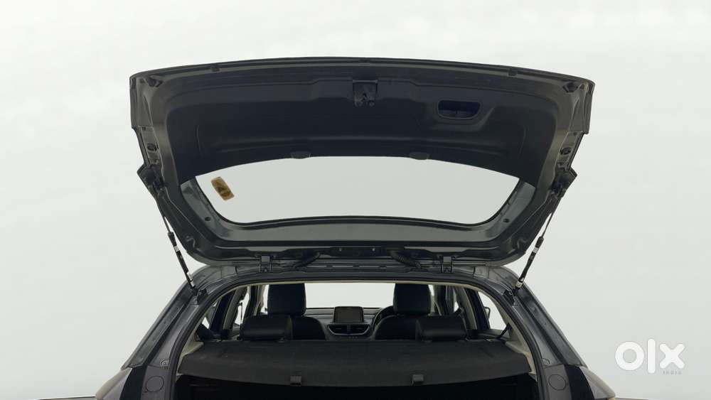 Tata Altroz 1.2 Xza Plus, 2022, Petrol