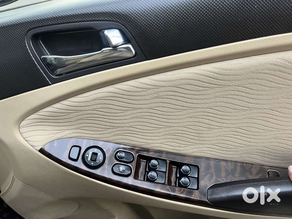 Hyundai Verna Transform 1.6 Sx Vtvt, 2011, Petrol