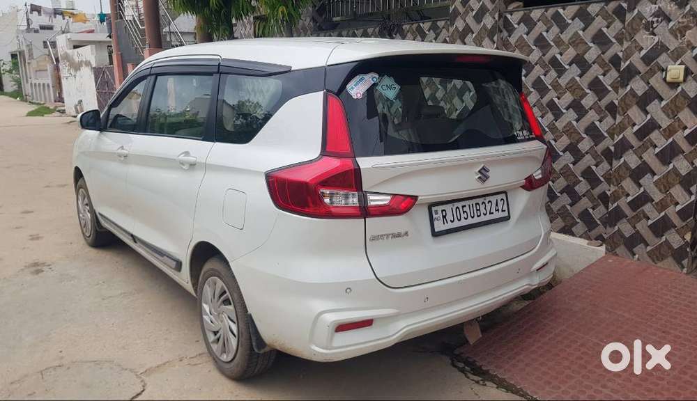Maruti Suzuki Ertiga Vxi Cng, Model. 2025, 8 Month Old