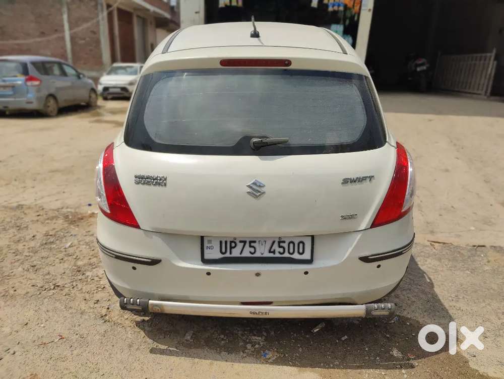 Maruti Suzuki Swift 2015 Diesel 74300 Km Driven