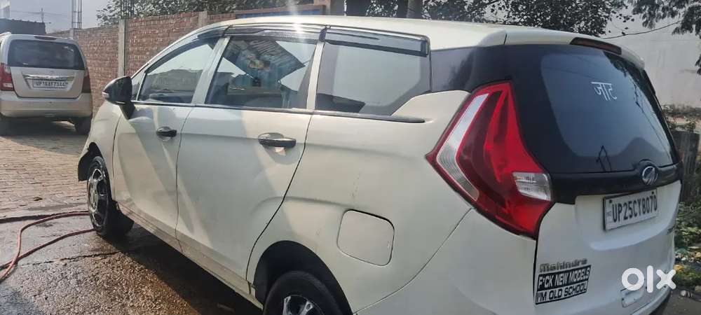 Mahindra Marazzo