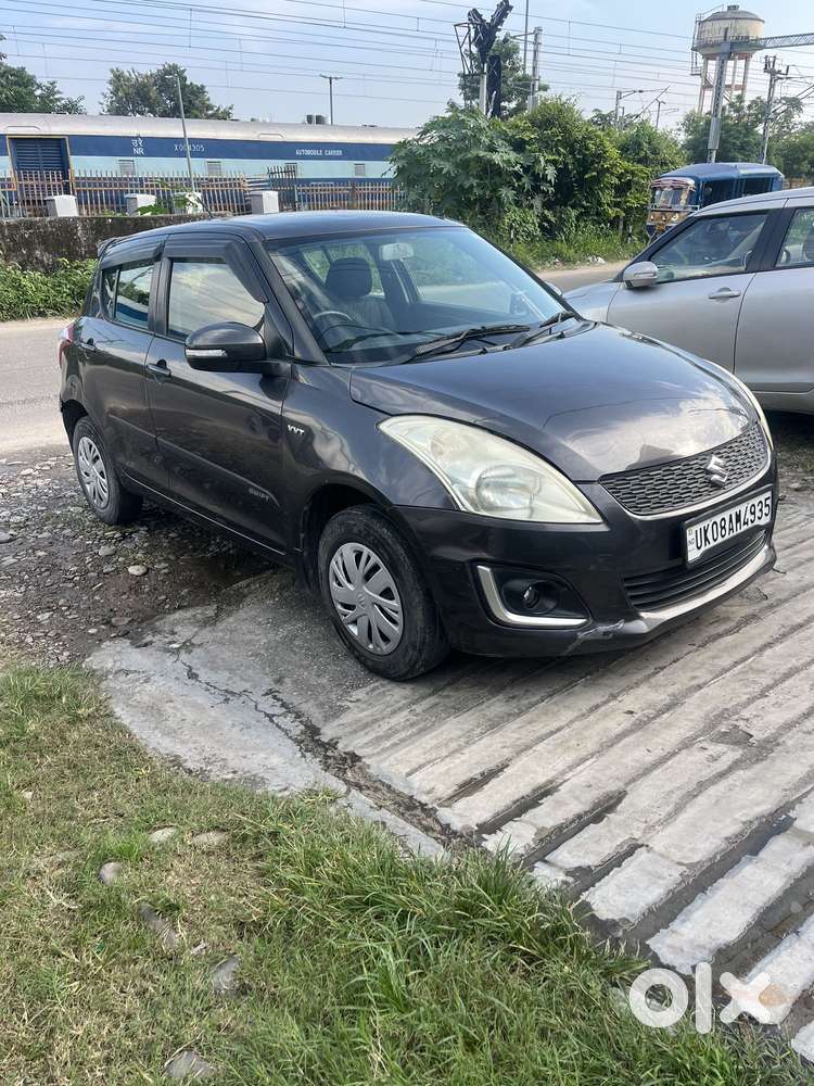Maruti Suzuki Swift Vxi Optional, 2016, Petrol