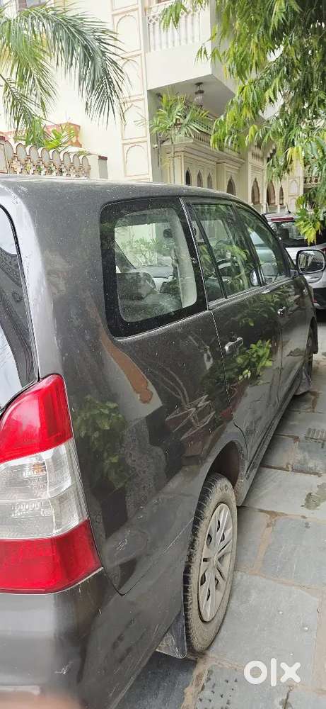 Toyota Innova 2012 Diesel Manual 8 Seater 1st Party Insurance