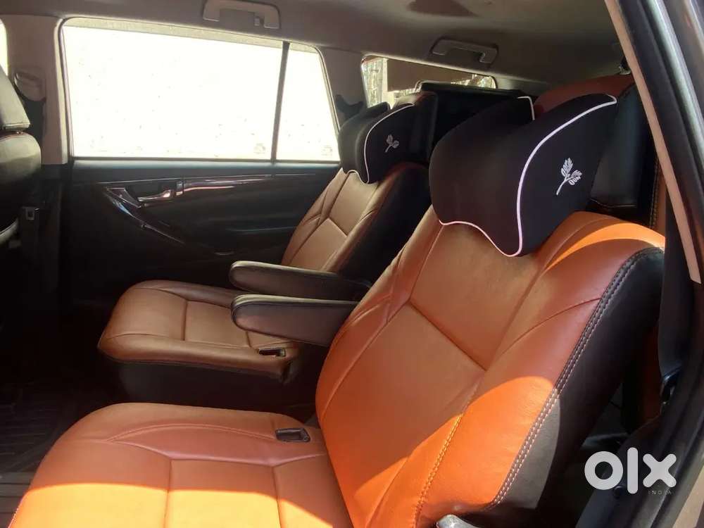 Toyota Innova Crysta 2017 Diesel Well Maintained