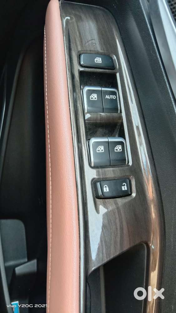 Mg Hector Plus Sharp Pro 1.5 Turbo Petrol Cvt 6 Str, 2023, Petrol