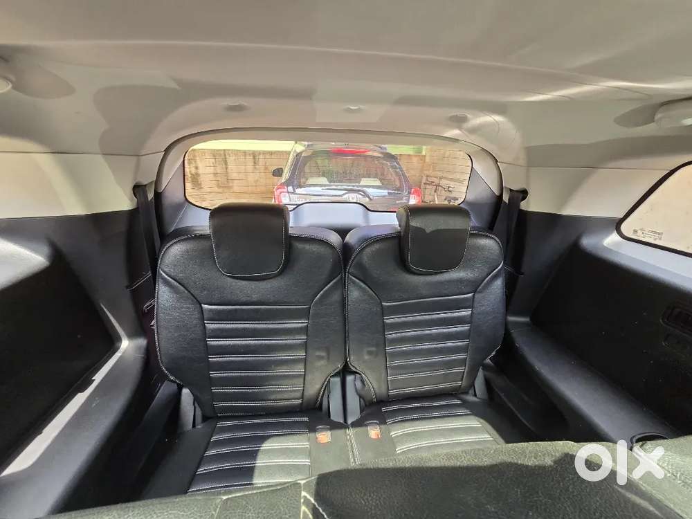 2022 Xuv 700 Ax 5 7 Str Petrol Manual