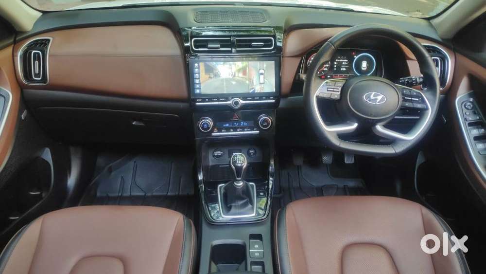 Hyundai Alcazar Platinum 7 Str 1.5 Turbo Petrol Adventure, 2024, Pet..