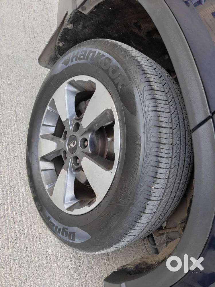 Mahindra Alturas G4 4x2 At, 2020, Diesel