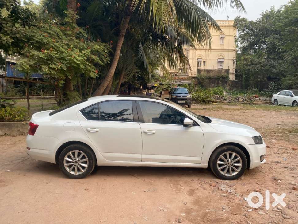 Skoda Octavia 2013-2017 Elegance 1.8 Tsi At, 2015, Petrol