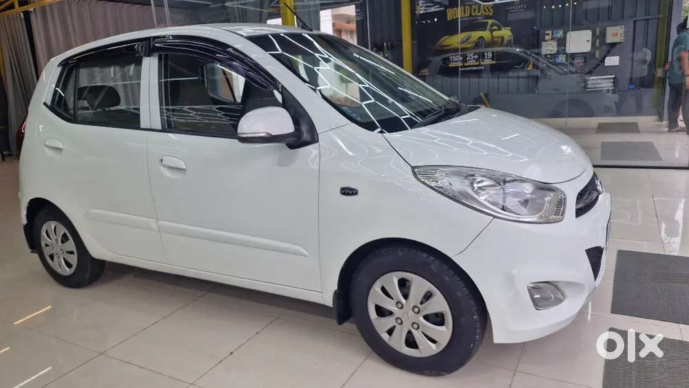 Hyundai I10 Sportz Petrol 2011