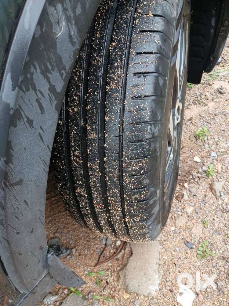 Mahindra Xuv300 W6, 2023, Petrol