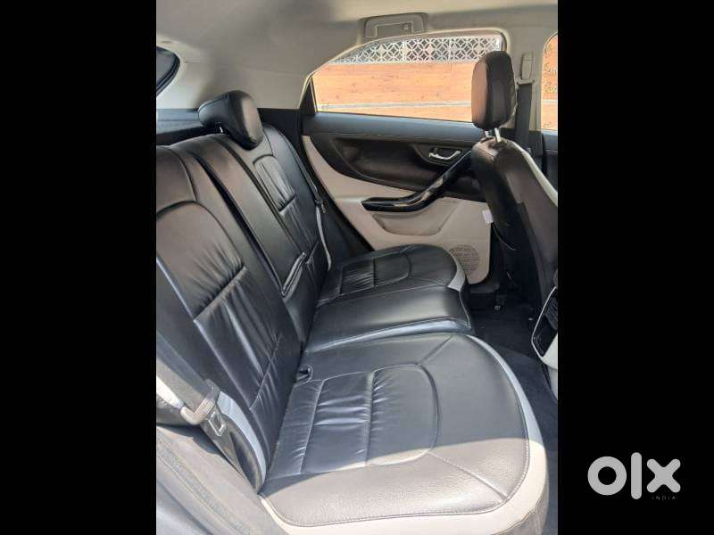 Tata Nexon 1.2 Revotron Xza Plus, 2023, Petrol