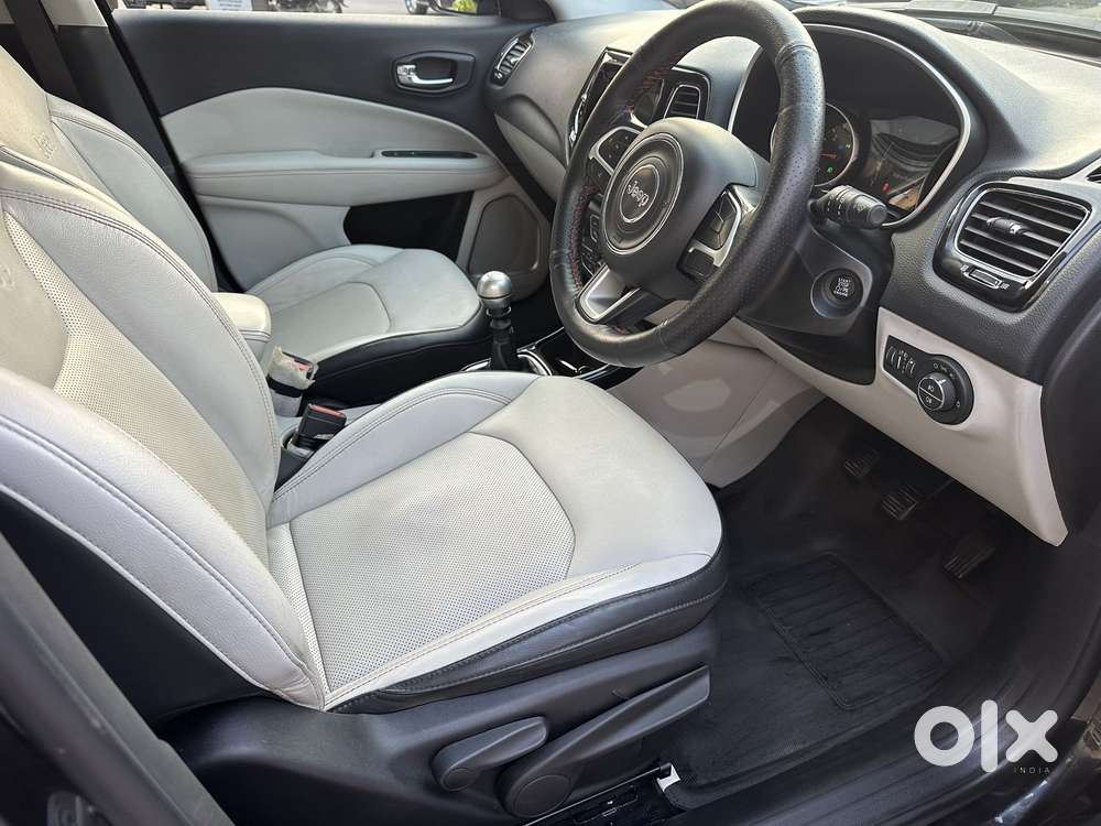 Jeep Compass 2.0 Limited Option Black, 2018, Diesel