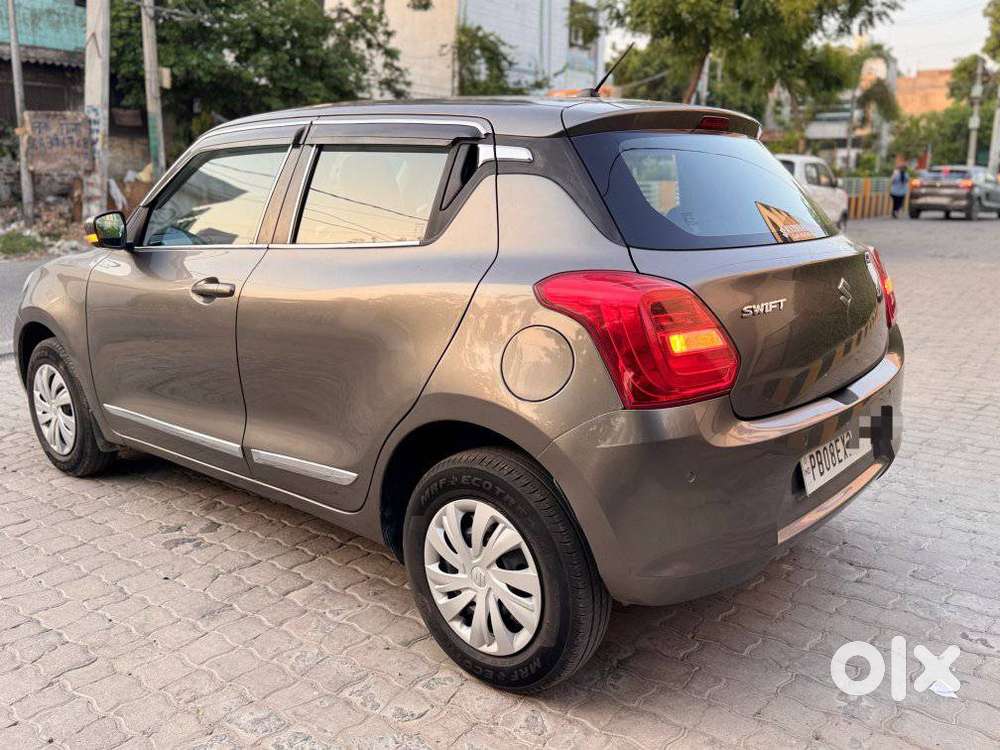 Maruti Suzuki Swift 1.2 Vxi (o), 2022, Petrol