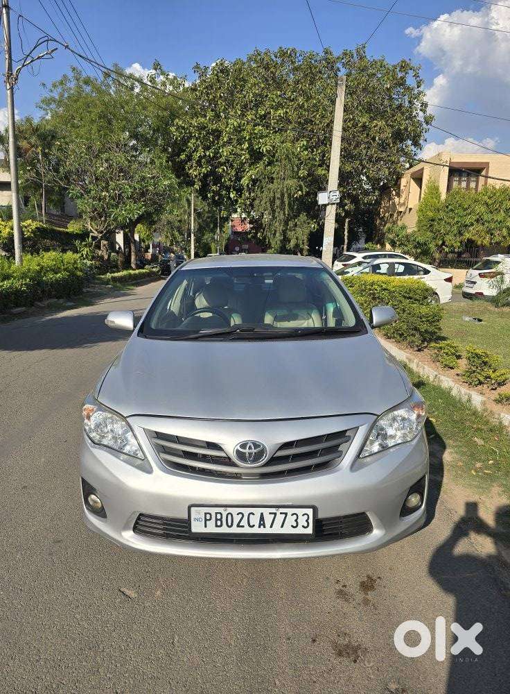 Toyota Corolla Altis, 2013, Petrol