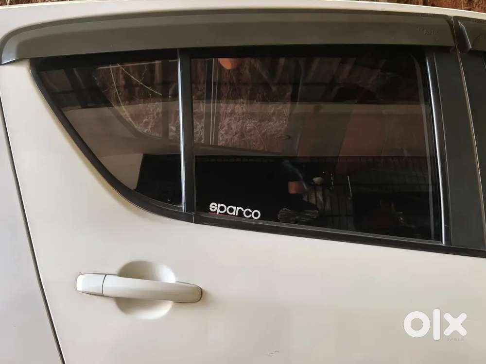 Maruti Suzuki Swift Lxi 2016 Petrol Car