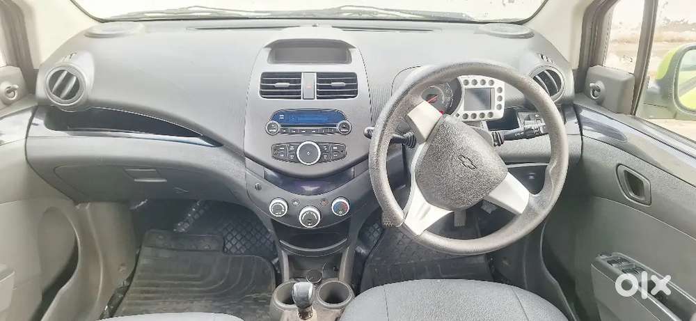 Chevrolet Beat Petrol 2010