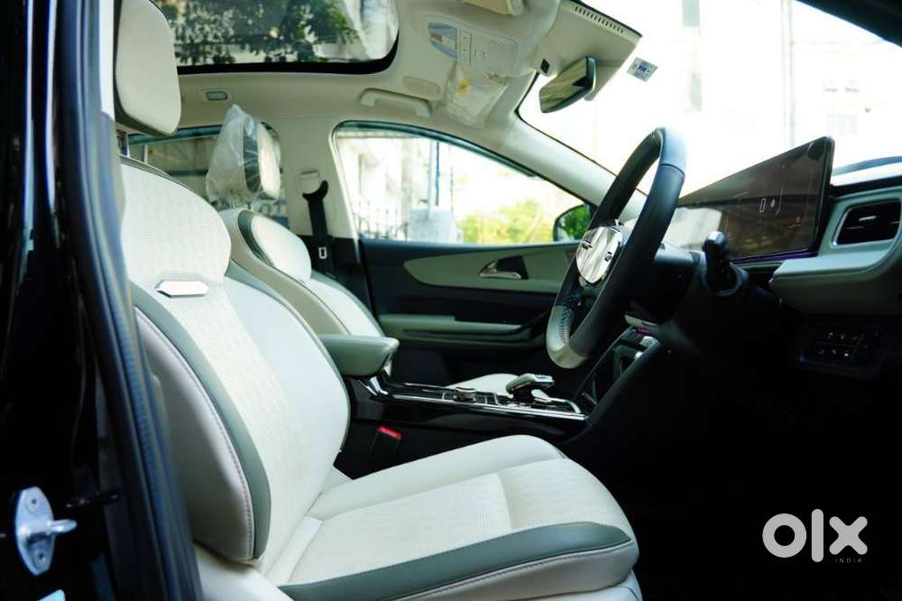 Mahindra Xev 9e Pack Three (top Model), 2025, Electric