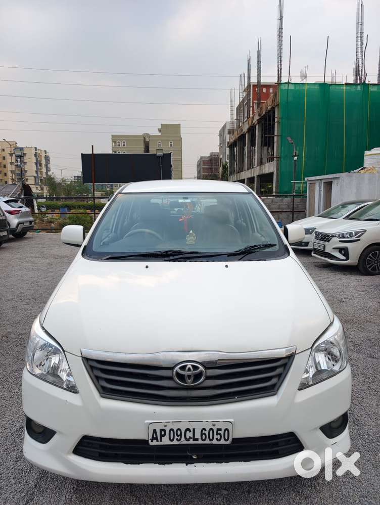 Toyota Innova 2.5 V 7 Str, 2011, Diesel
