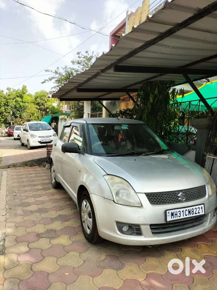 Maruti Suzuki Swift 2006 Petrol 99000 Km Driven