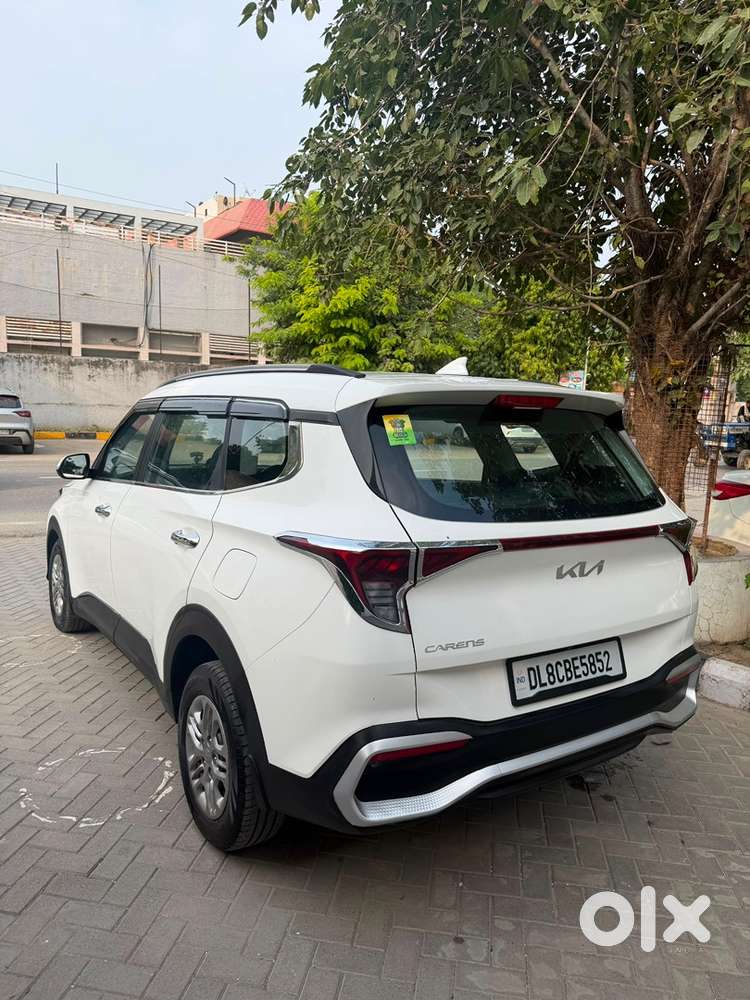 Kia Carens Petrol 2022 Year