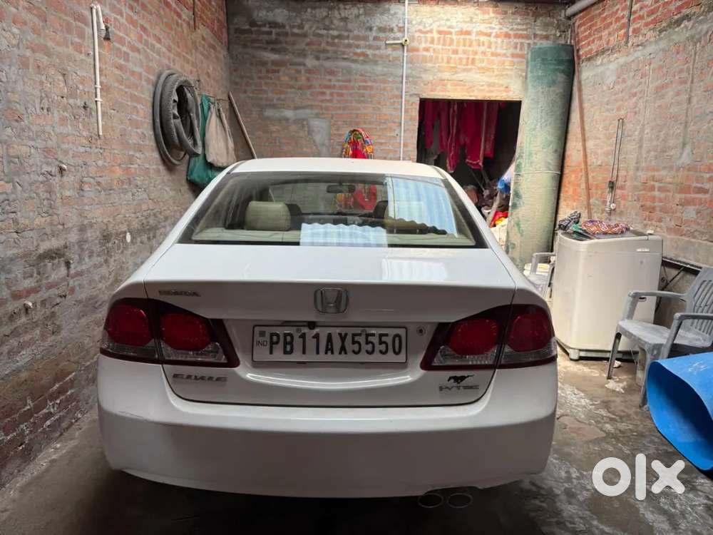 Honda Civic 2012 Petrol Well Maintained And In Good Condition.