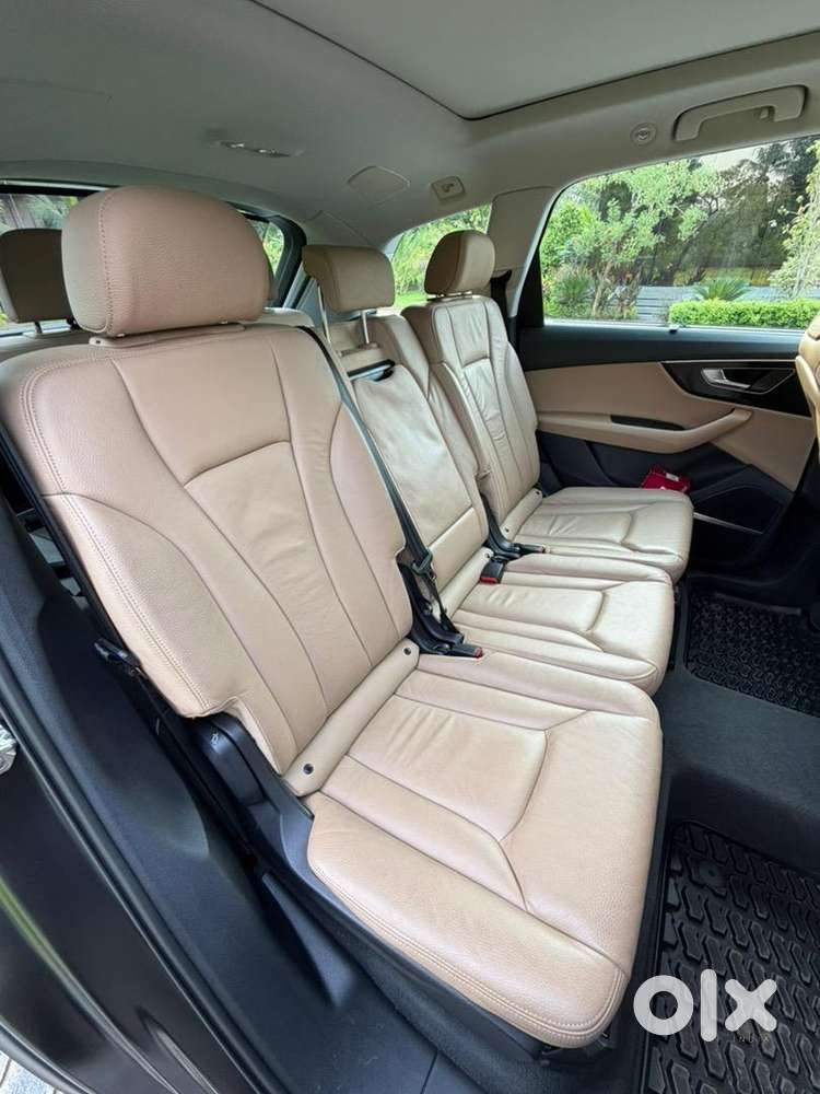 Audi Q7 2022 Petrol Well Maintained