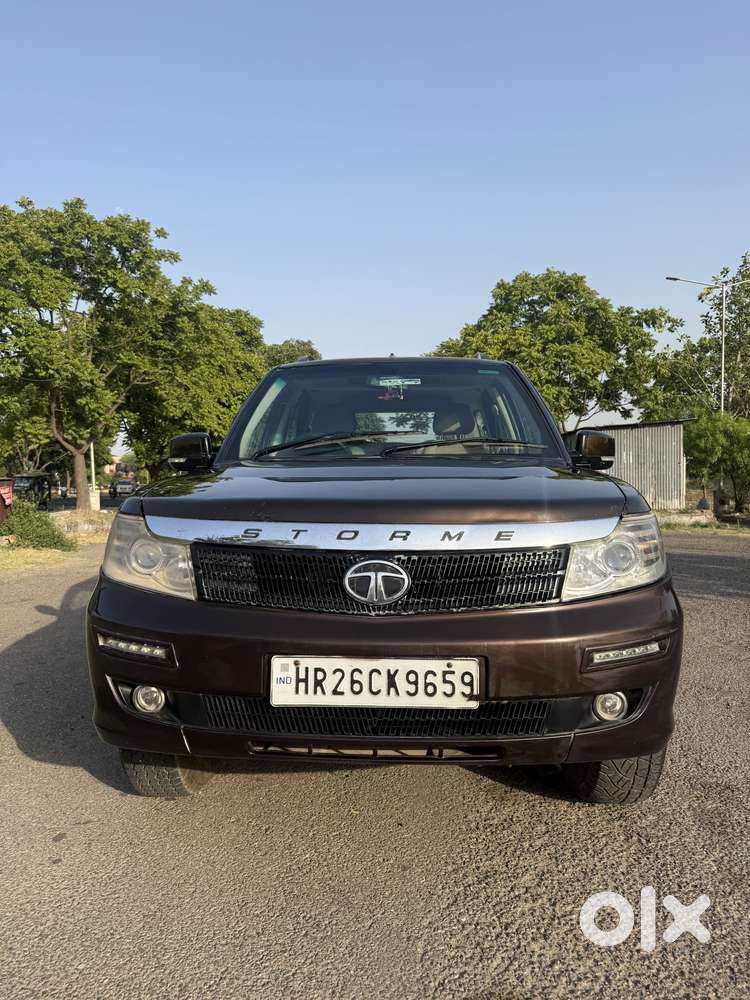Tata Safari Storme, 2014, Diesel