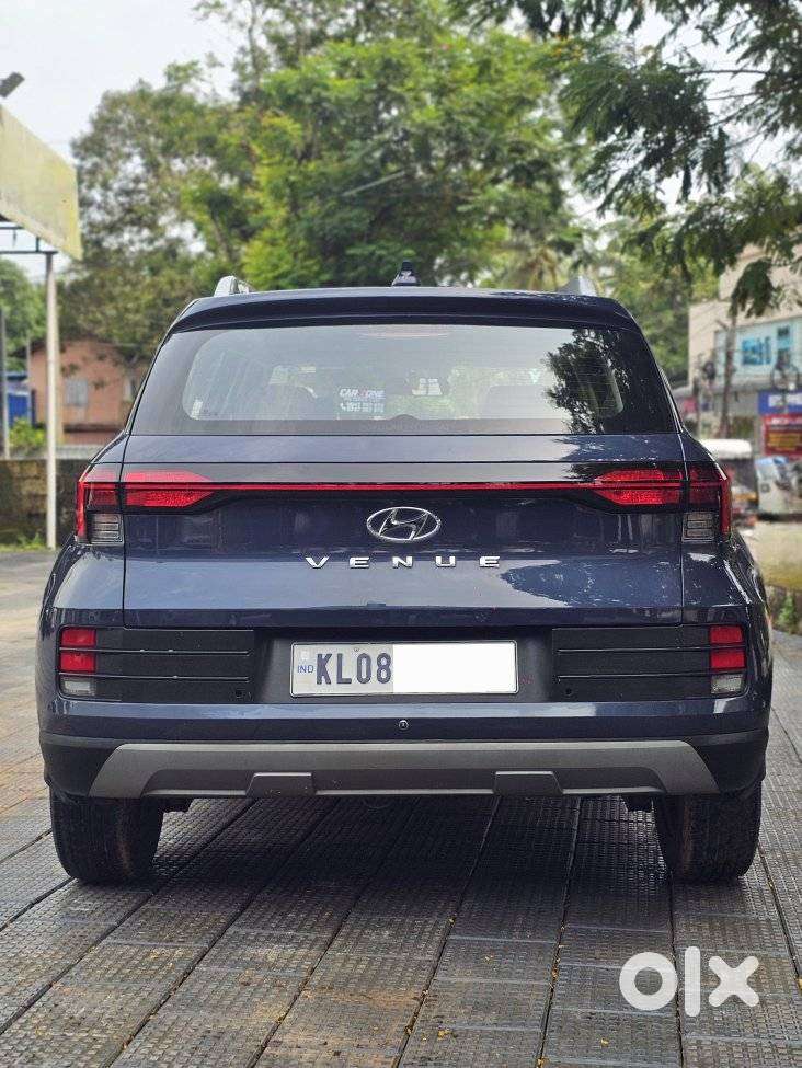 Hyundai Venue S 1.2 Petrol, 2022, Petrol