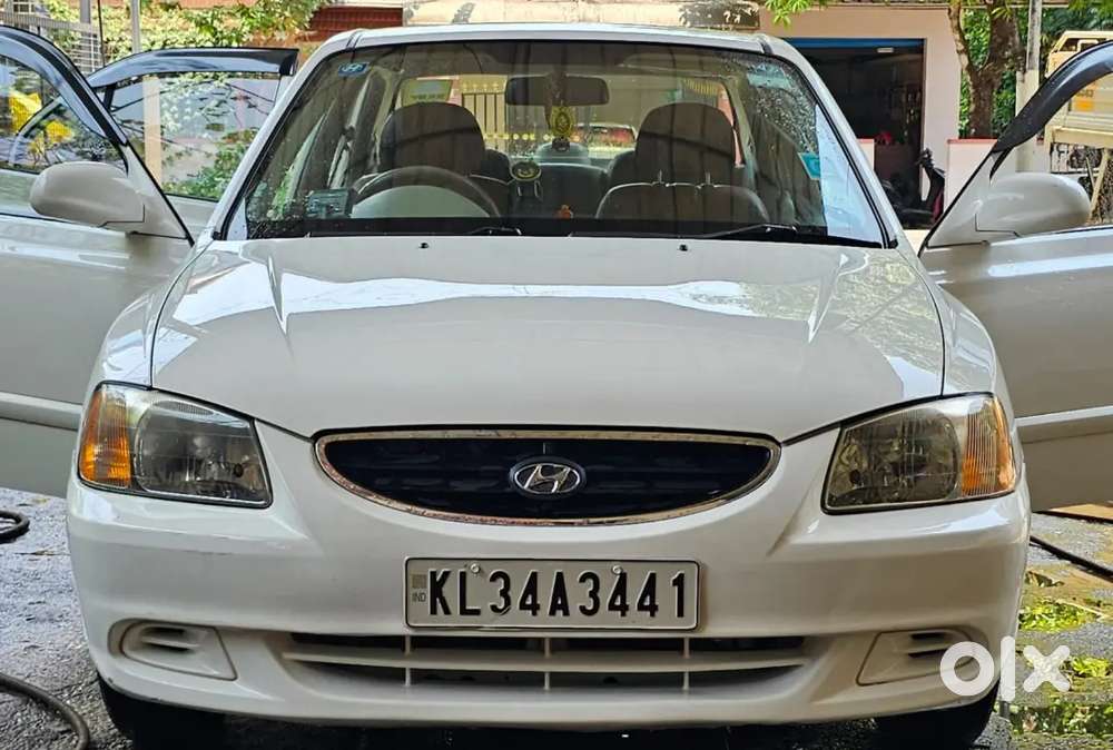 Highly Maintained Hyundai Accent Executive 2010.