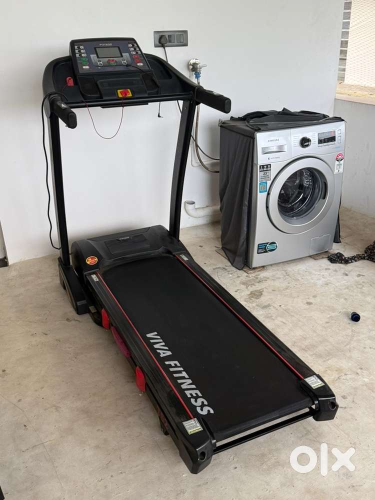Heavy duty treadmill
