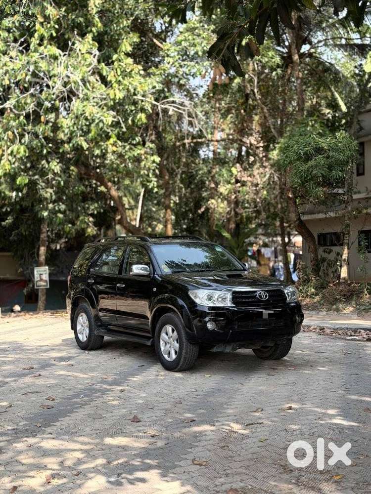 Toyota Fortuner 3.0 4x4 Manual, 2010, Diesel