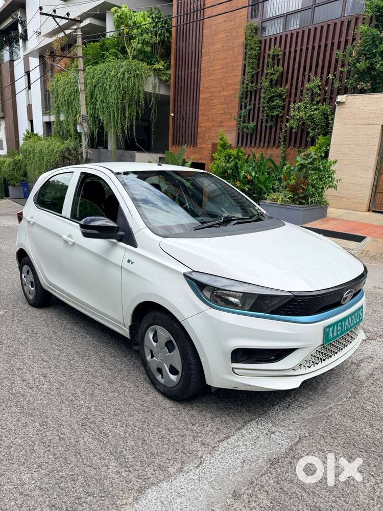 Tata Tiago EV XT MR, 2023, Electric - Photo 3