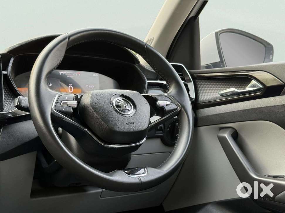 Skoda Kushaq 1.0 Tsi Style, 2024, Petrol